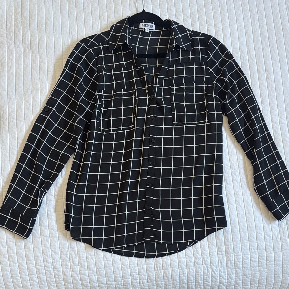 Express Portofino Women’s Black and White Grid Blouse
